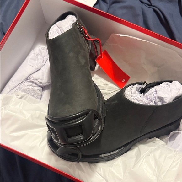 Diesel - Picture 3 of 6